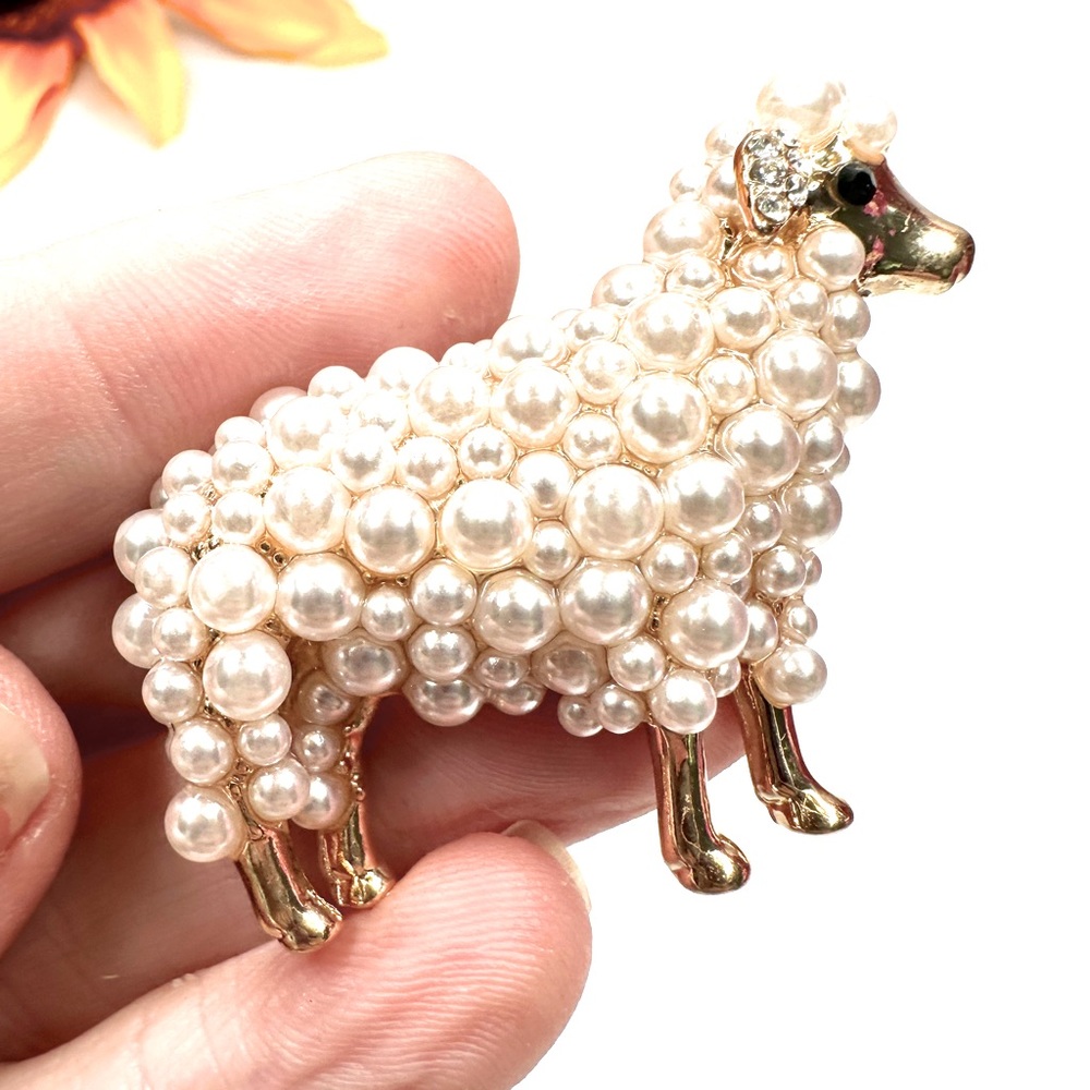 Whimsical Faux White Bubble Pearl & Gold Tone Sheep Brooch